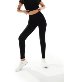 czarne-bezszwowe-legginsy-npd-nj5-l