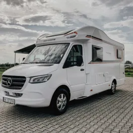 wynajem-kampera-kamper-mercedes-weinsberg-caracompact-suite-mb-640-meg-202