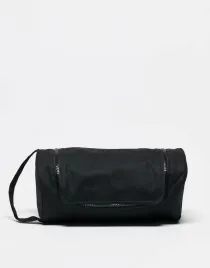 czarna-kosmetyczka-zamek-k8q-nj5-23x30