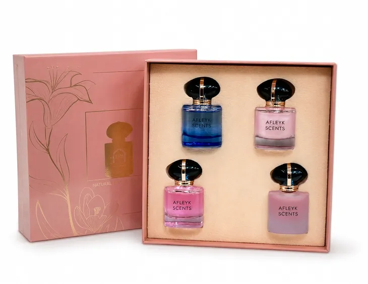 ZESTAW PREZENTOWY DAMSKI 4 × 30 ML – PERFUMY KWIATOWO-OWOCOWE I AMBROWE