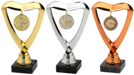 zestaw-statuetek-strzeleckich-wieszak-z-medalem18cm-bron-dluga-krotka-opis