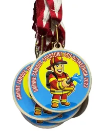 25x-drewniane-medale-ze-wstazka-dowolny-opis-6-cm-medal-dla-dzieci