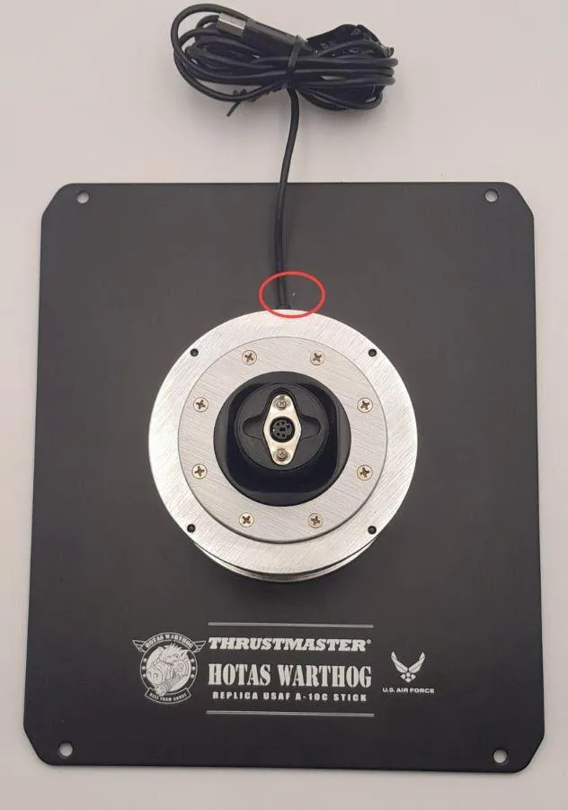 joystick-thrustmaster-hotas-warthog-flight-stick