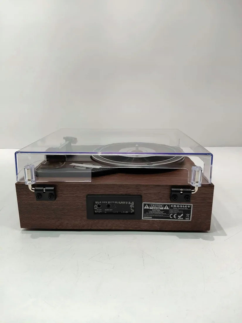 gramofon-crosley-miles-walnut