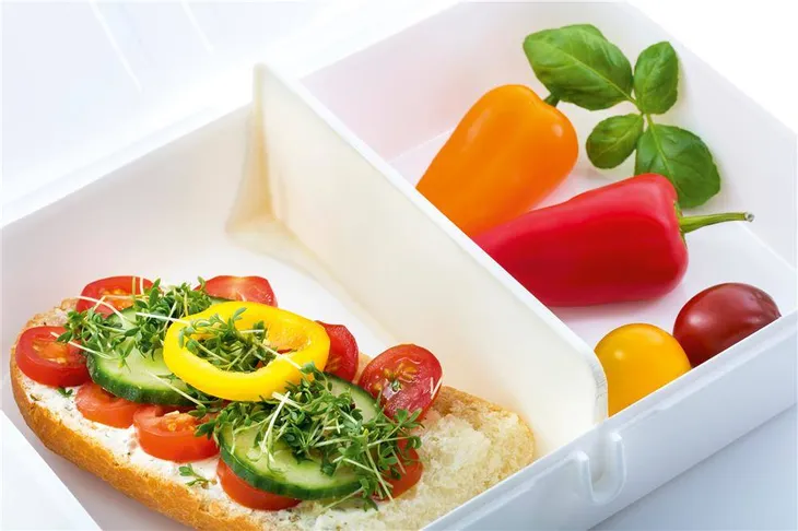 lunchbox-z-separatorem-pascal-l-bialy-3152525-stan-nowy