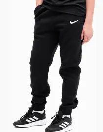 nike-czarne-spodnie-dresowe-logo-kieszenie-pk01-137-147