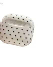 shein-etui-na-sluchawki-airpods-3-s07
