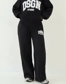 boohoo-czarne-spodnie-dresowe-kieszenie-pk01-50