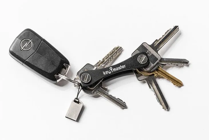 organizer-do-kluczy-key-master-czarny-stan-nowy