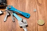organizer-do-kluczy-key-master-niebieski-stan-nowy