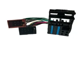 kostka-adapter-iso-do-bmw-modele-od-roku-2001-gniazdo-fakra-quadlock