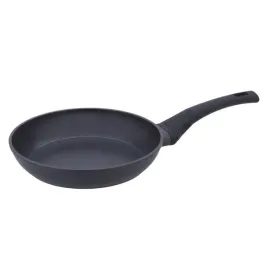 patelnia-resto-d26cm-z-powloka-pfluon-4-warstwowa