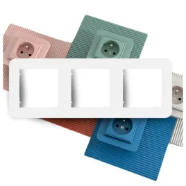 ramka-potrojna-zaokraglona-uniwersalna-bialy-mat-25mrtz-3-karlik-mini