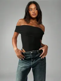 missguided-czarne-body-odkryte-ramiona-s06-s