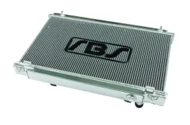 aluminiowa-chlodnica-wody-nissan-350z-03-06