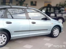 honda-civic-listwy-boczne