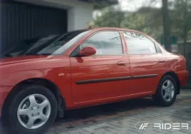 kia-sephia-listwy-boczne