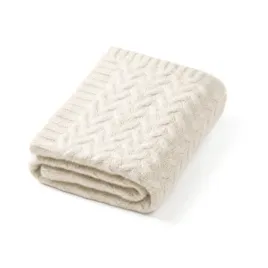 b-o-1648-03-kocyk-z-welny-merino-ecru