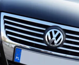 vw-passat-b6-2005-2010-nakladki-listwy-na-grill-st