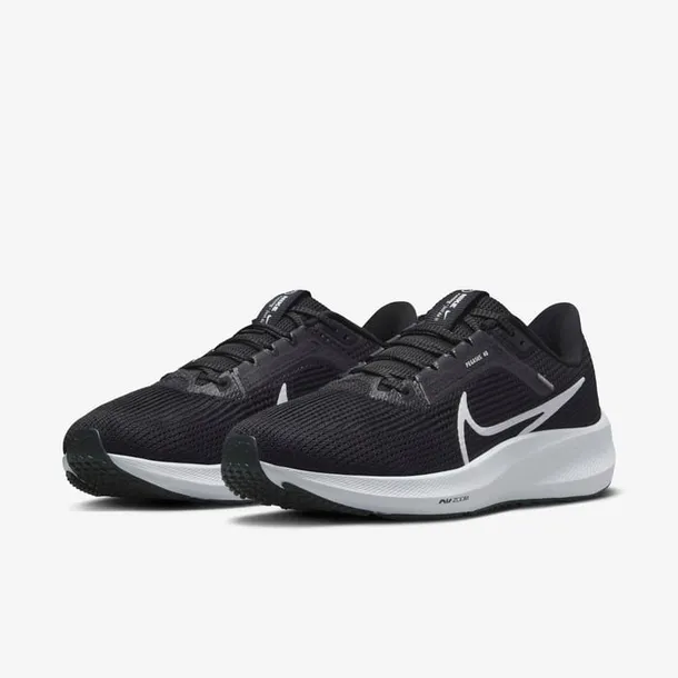 Buty do biegania damskie Nike Air Zoom Pegasus 40 czarne DV3854-001 r. 40