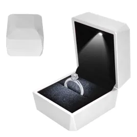 szkatulka-na-pierscionek-led-58x63x5-cm-podswietlana-biala-slubna