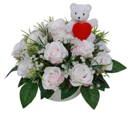 stroik-grob-dzieciecy-chlopczyka-kwiaty-biale-roze-bialy-mis-serce