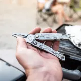 multitool-leatherman-rev-stainless-832130-stan-nowy
