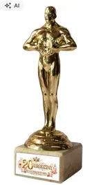 statuetka-wiktor-zlota-na-20-urodziny-prezent-dwudziestka-dla-dziewczyny