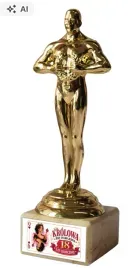 statuetka-wiktor-zlota-trofeum-prezent-18-urodziny-krolowa-dla-niej