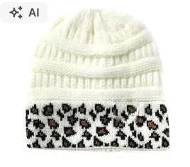 czapka-damska-ecru-dzianinowa-beanie-zimowa-lukiup