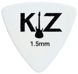 kostka-do-gitary-piorko-kz-triangle-15-mm-z-tediorexu-32x34-cm
