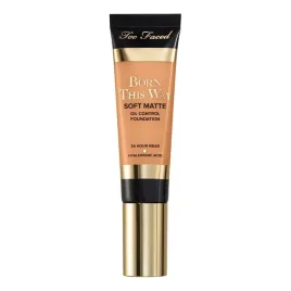 too-faced-born-this-way-soft-matte-matujacy-podklad-w-plynie-natural-beige