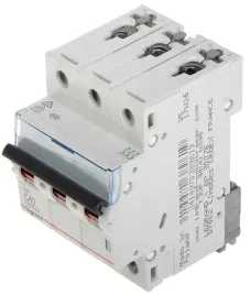 wylacznik-nadpradowy-le-403549-trojfazowy-40-a-typ-c-legrand