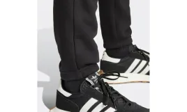 spodnie-meskie-dresowe-adidas-iy7361-czarne