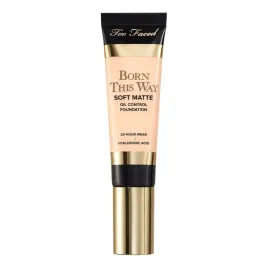 too-faced-born-this-way-soft-matte-foundation-matujacy-podklad-w-plynie