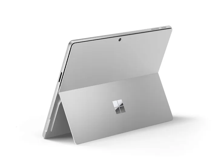 microsoft-surface-pro-11-copilot-pc-win-11-pro-rodzaj-karty-graficznej-grafika-zintegrowana