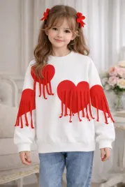 bluza-dziewczeca-w-kolorze-bialym-z-czerwonymi-sercami-i-fredzlami-98-104