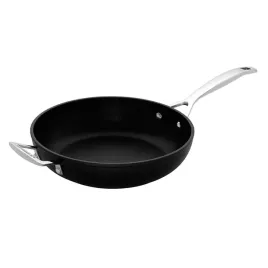 patelnia-le-creuset-tradycyjna-aluminiowa-30-cm
