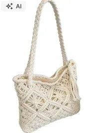 shein-biala-plazowa-torebka-azurowa-z-fredzlem-i-plecionymi-uchwytami-1la