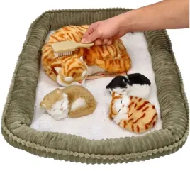 spiaca-kotka-interaktywna-kotka-z-3-mlodymi-perfect-petzzz-kocia-rodzinka