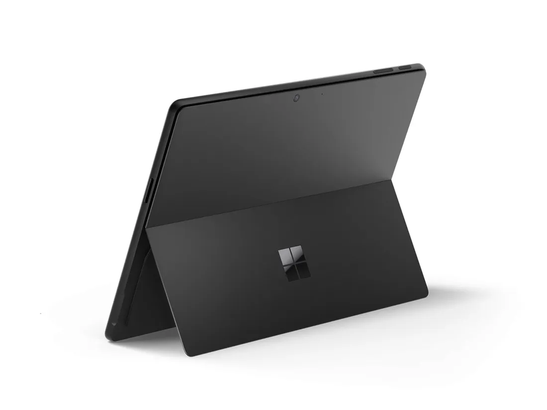 komputer-microsoft-surface-pro-copilot-do-stan-nowy
