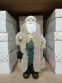 ceramiczna-figurka-swietego-mikolaja-w-kolorze-oliwkowo-zielonymor-ozdoba