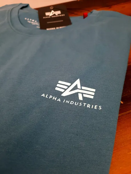 alpha-industries-t-shirt-basic-small-logo-188505-kolor-czarny-rozmiar-m