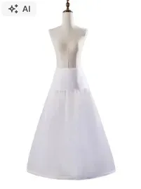 shein-biala-polhalka-z-krynolina-s07-os