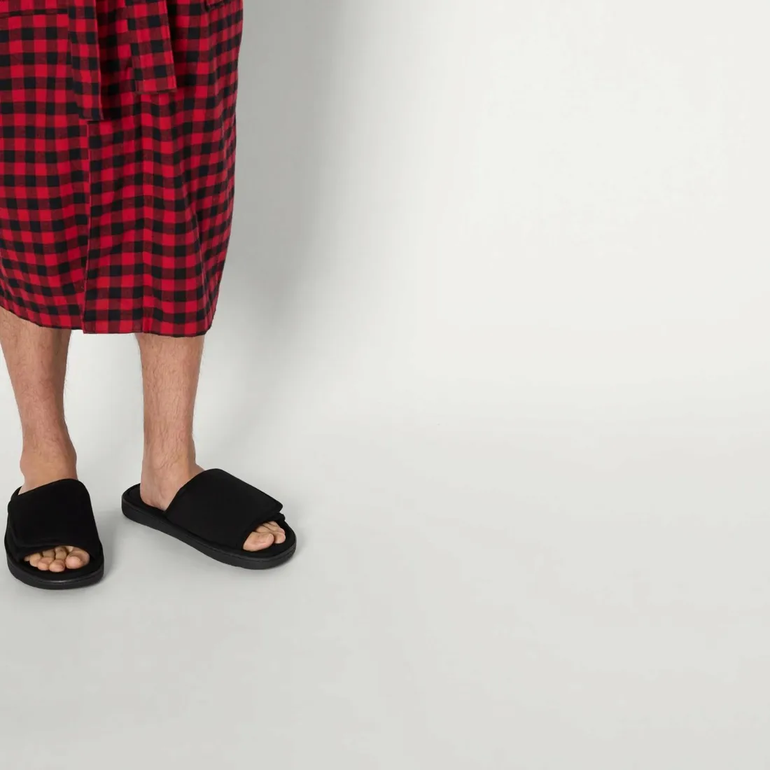 amazon-essentials-men-s-adjustable-wrap-open-toe-slide-slippers-7-uk