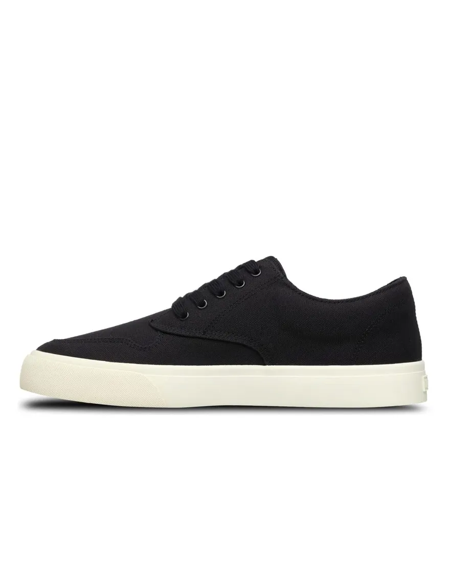 element-black-white-10-uk