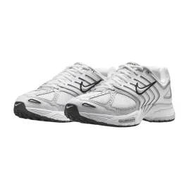 nike-hq3031-003-air-pegasus-2005-men-footballfootball-grey-mtlc-platinum-w