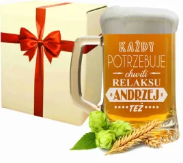kufel-do-piwa-z-grawerem-na-prezent-urodziny-dzien-chlopaka-szklanka-620-ml-bezbarwne-szklo-upominek-dla-mezczyzny