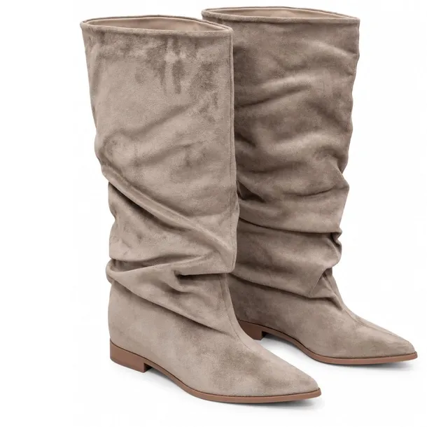 Kozaki damskie Soft Beige – marszczona cholewka z ukrytym koturnem Kozaki D