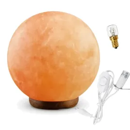 rzezbiona-lampa-solna-kula-8-10-kg-centralny-punkt-w-nowoczesnym-salonie
